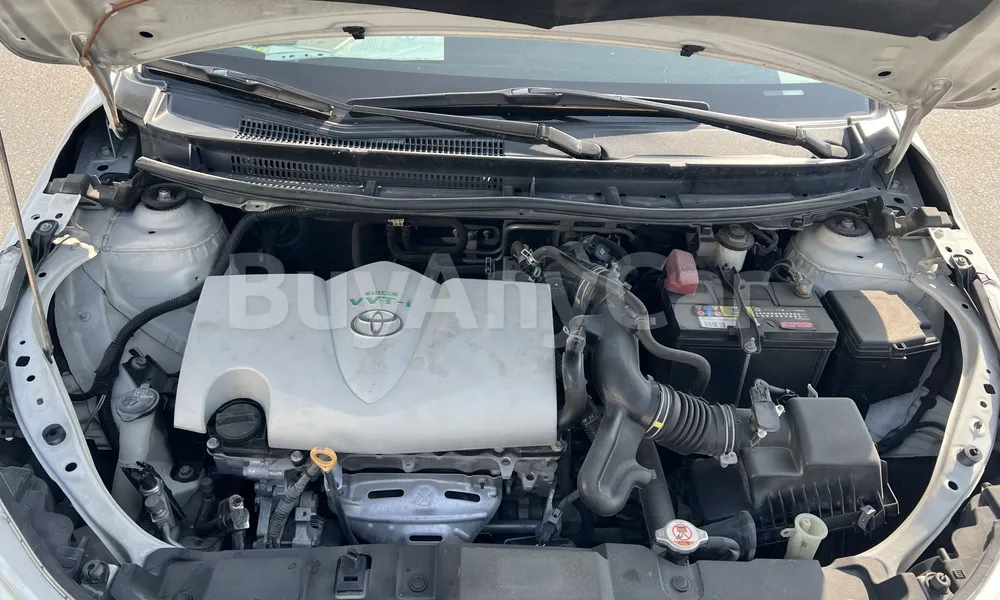 Vehicle photo 6