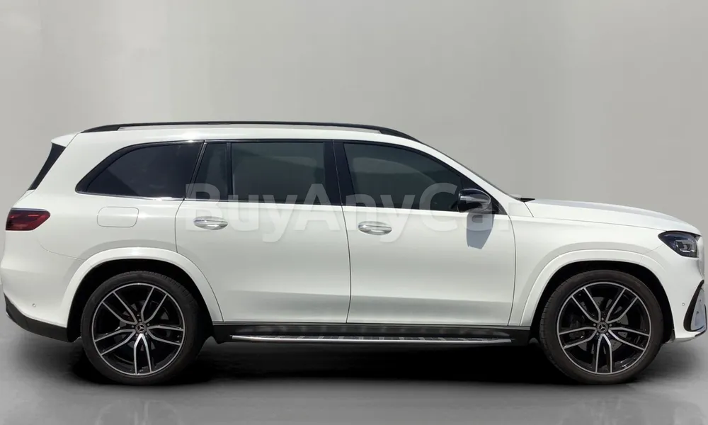 Vehicle photo 3