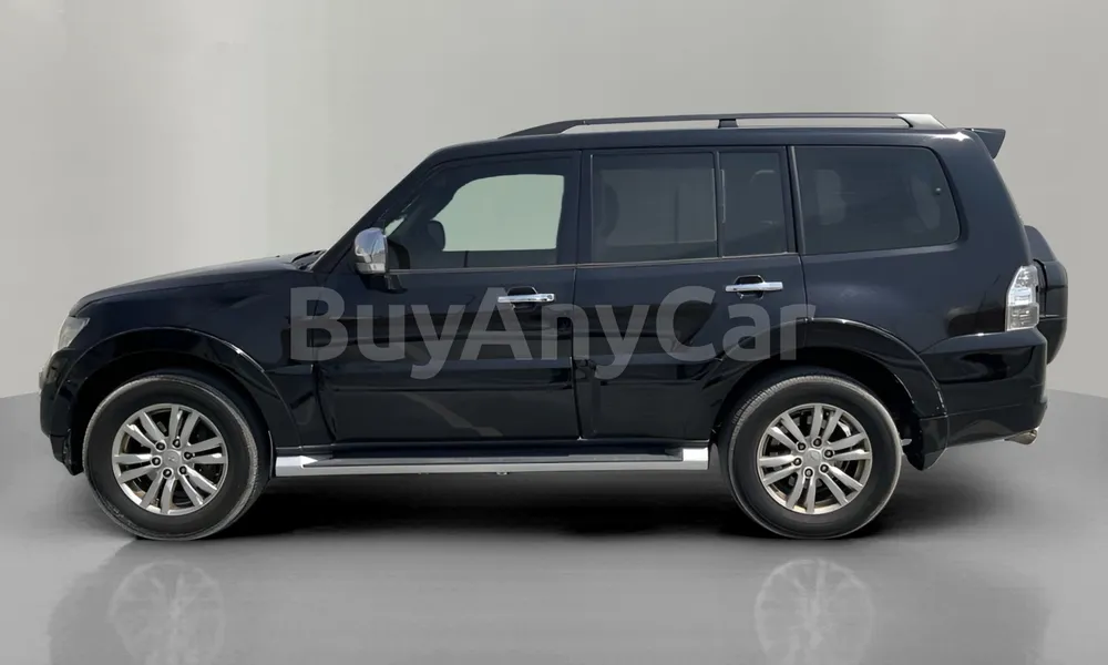 Vehicle photo 5