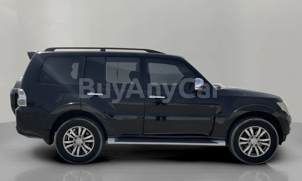Vehicle photo 4