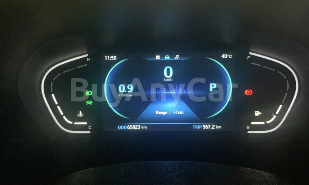 Vehicle photo 7