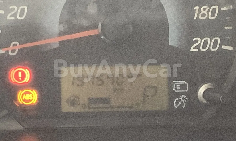 Vehicle photo 7