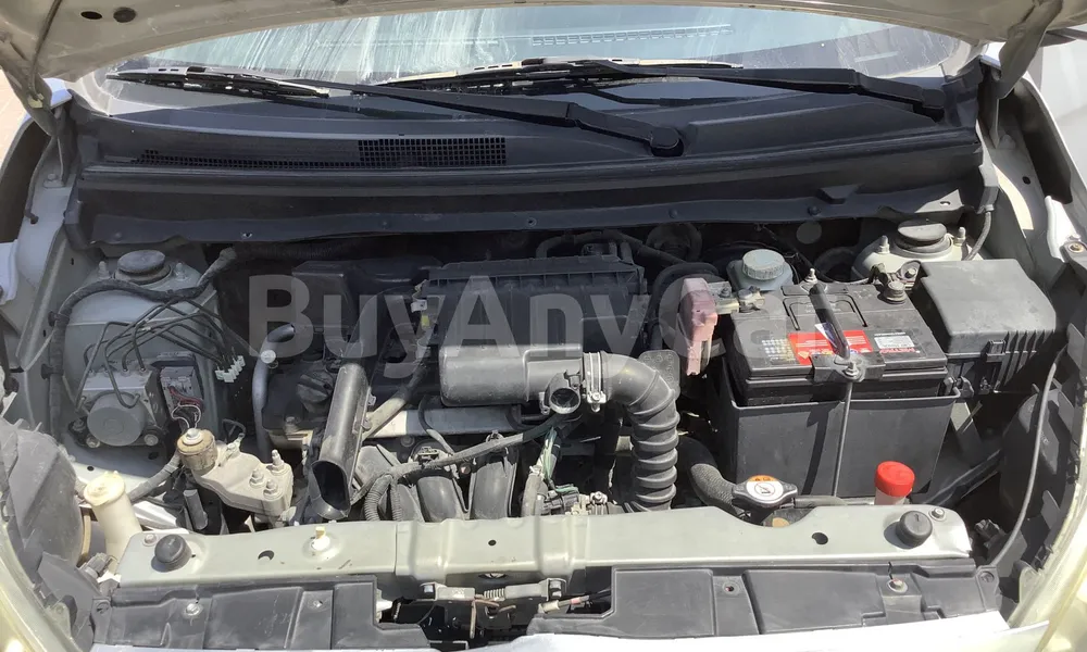 Vehicle photo 6