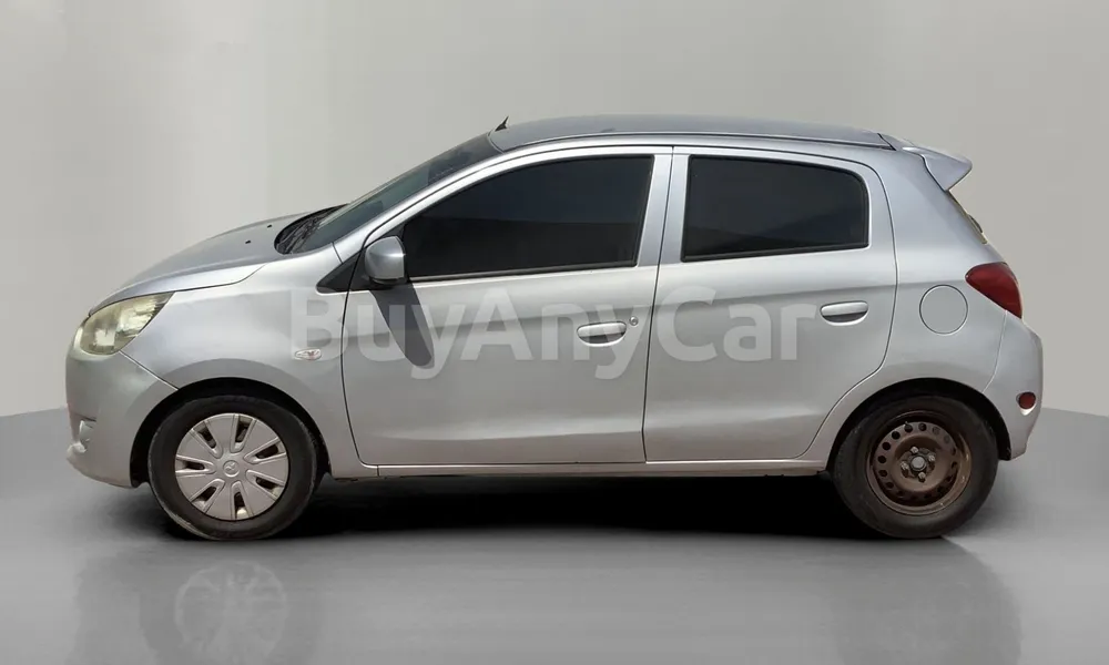 Vehicle photo 4