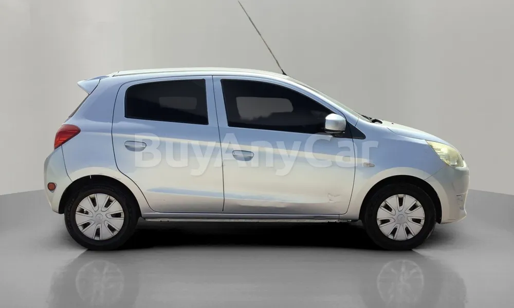 Vehicle photo 3