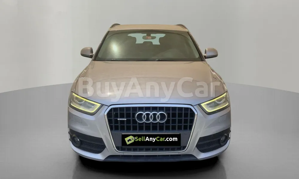 Vehicle photo 1