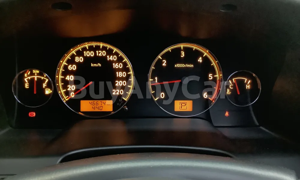 Vehicle photo 7