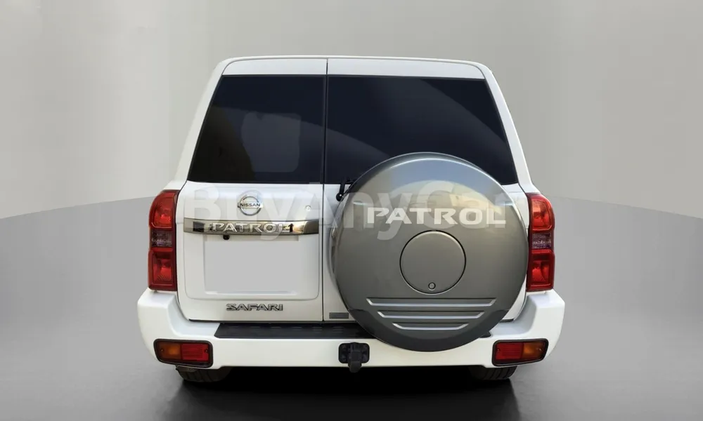 Vehicle photo 2