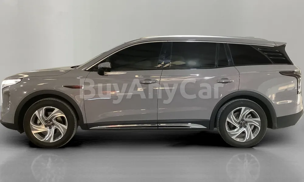 Vehicle photo 4