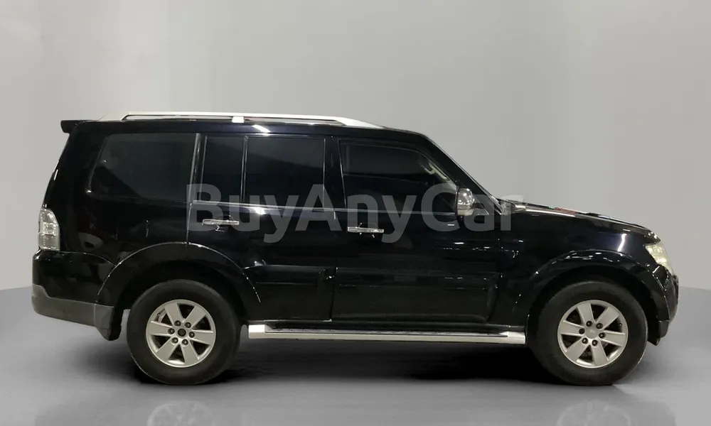 Vehicle photo 3