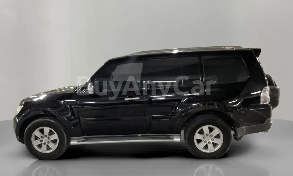 Vehicle photo 4