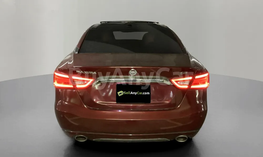Vehicle photo 2