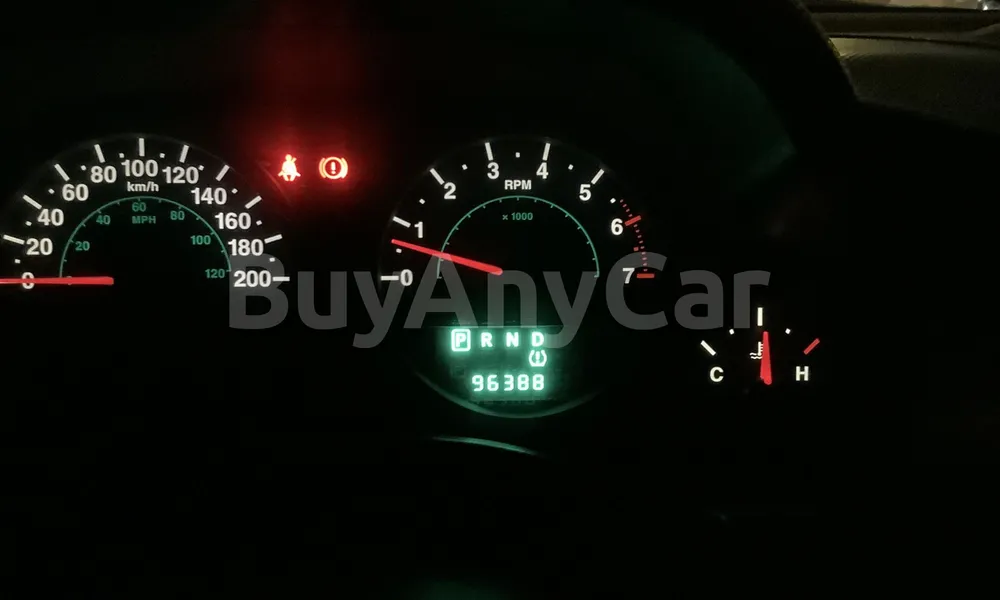 Vehicle photo 7