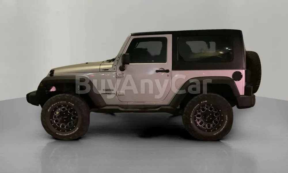 Vehicle photo 4