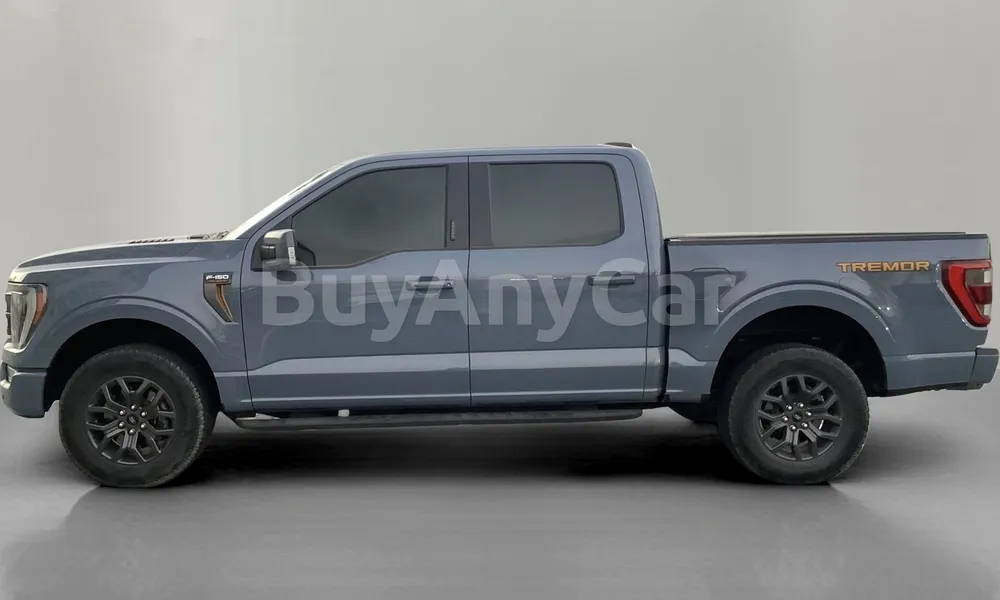 Vehicle photo 4
