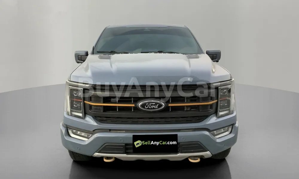 Vehicle photo 1