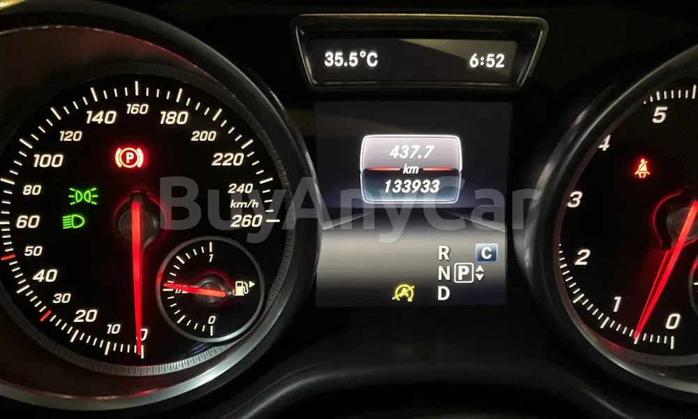 Vehicle photo 7