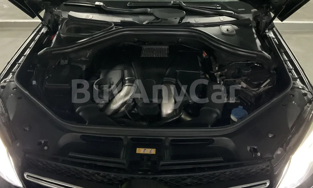 Vehicle photo 6