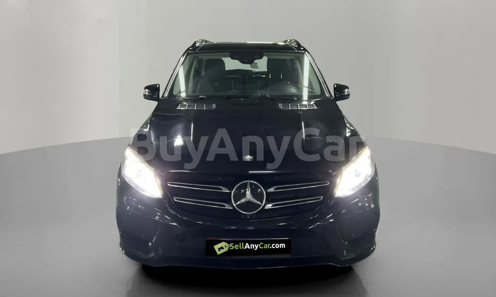 Vehicle photo 1