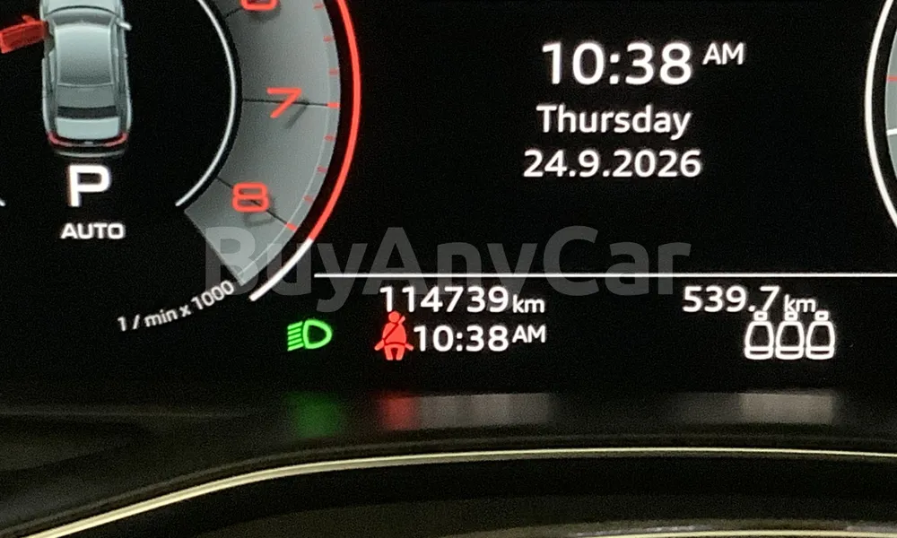 Vehicle photo 8