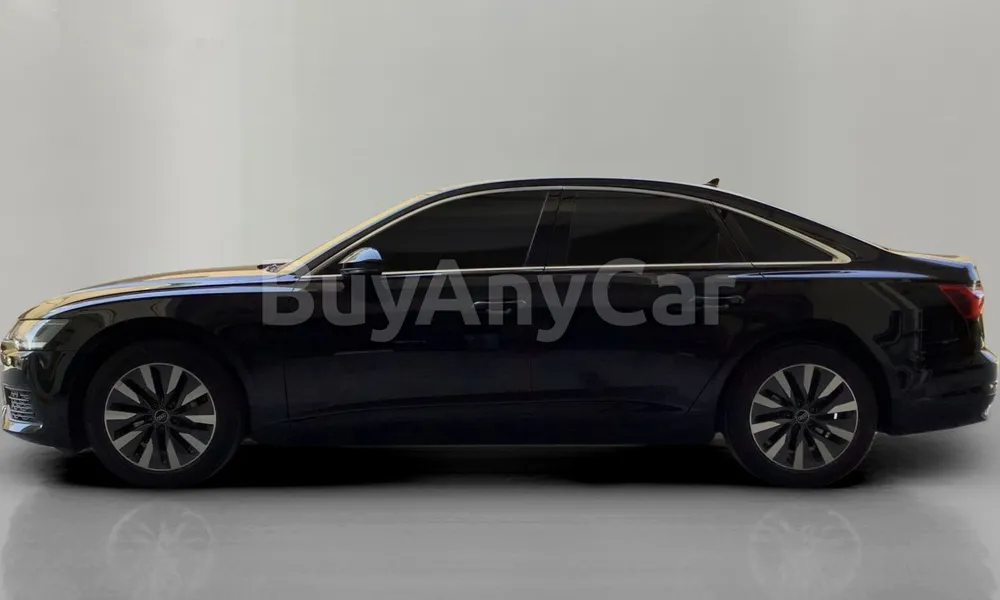 Vehicle photo 4