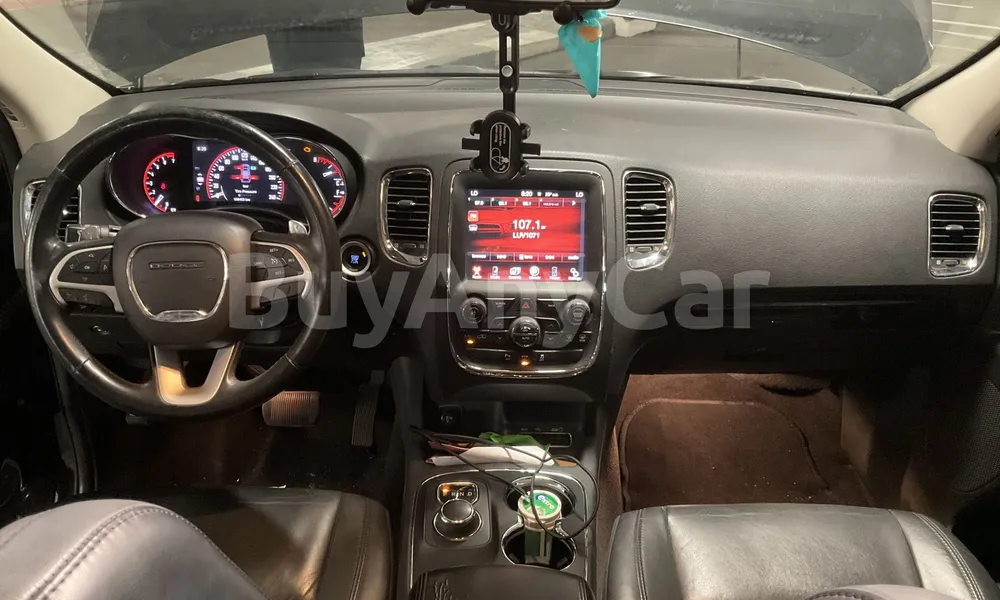 Vehicle photo 9