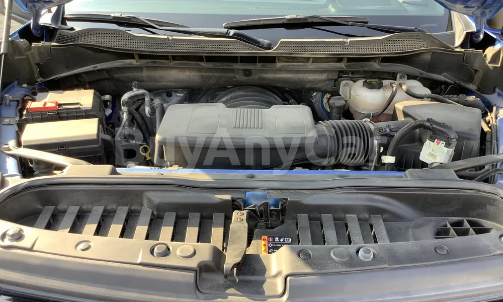 Vehicle photo 5