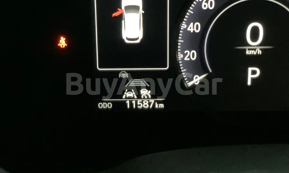 Vehicle photo 9