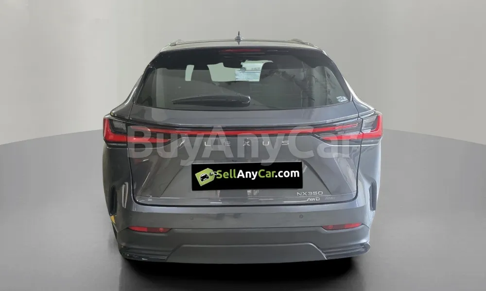 Vehicle photo 2