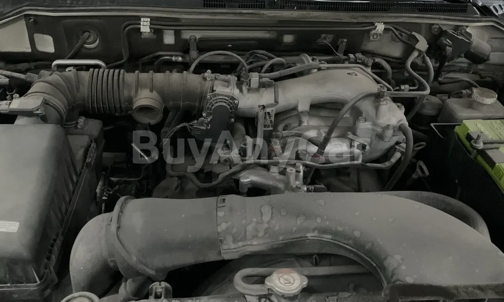 Vehicle photo 7