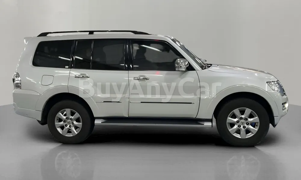 Vehicle photo 3