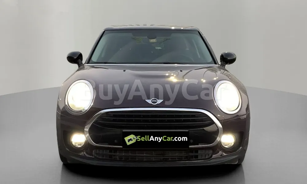 Vehicle photo 1