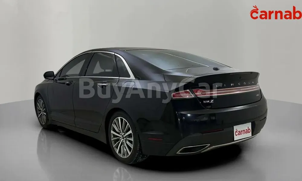 Vehicle photo 9