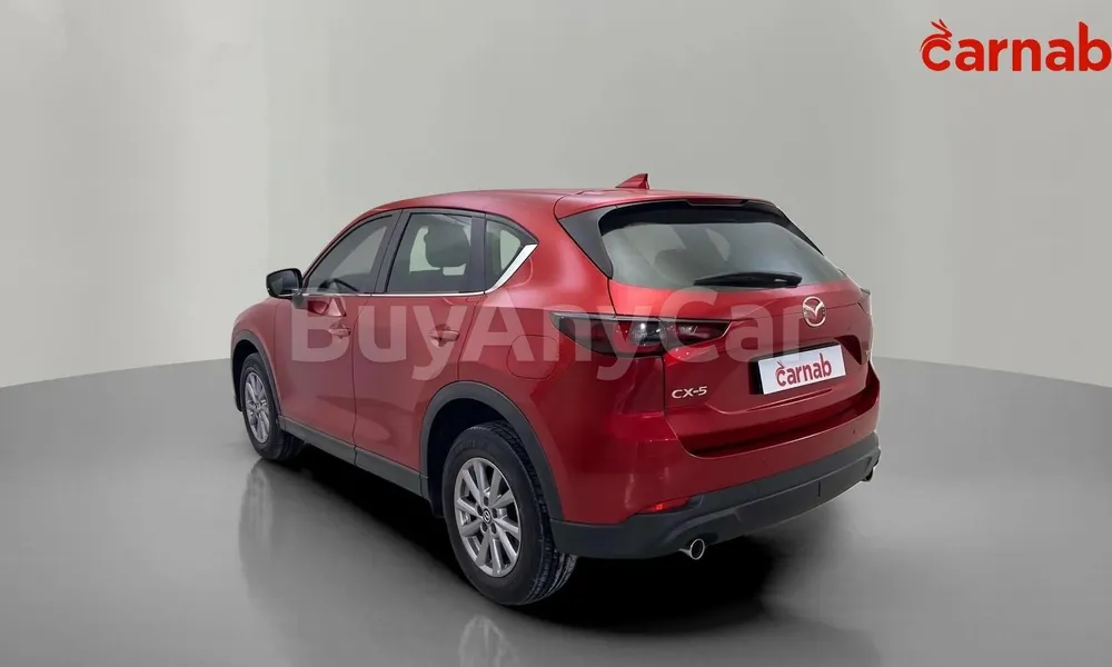 Vehicle photo 8