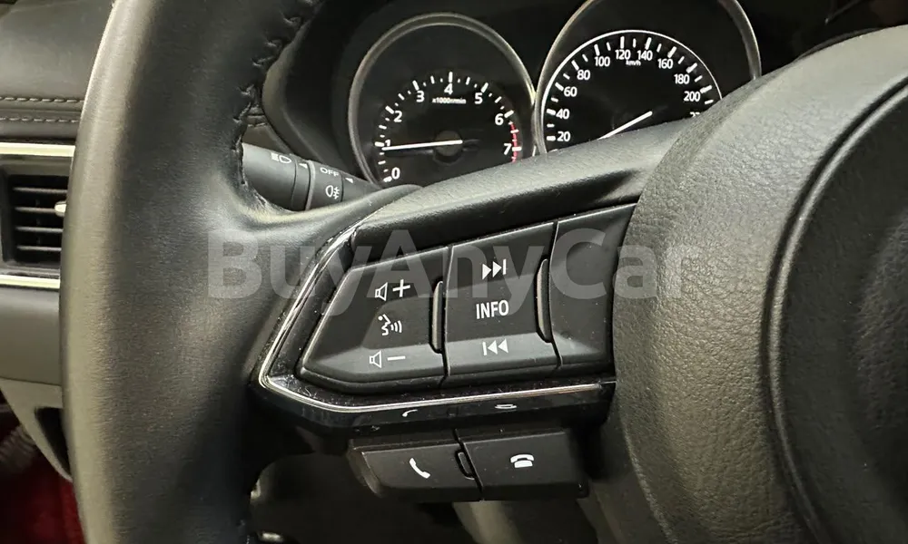 Vehicle photo 11
