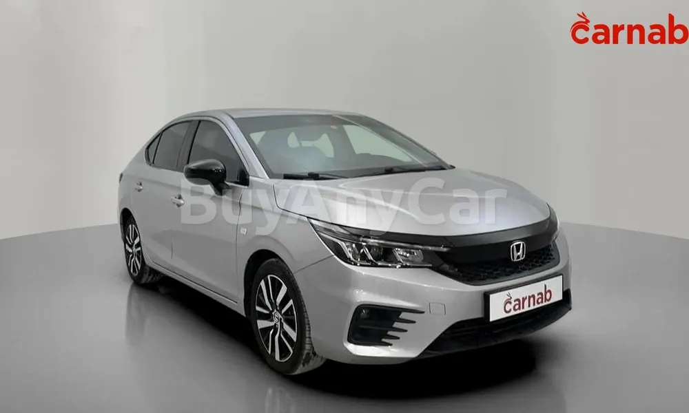 Vehicle photo 5