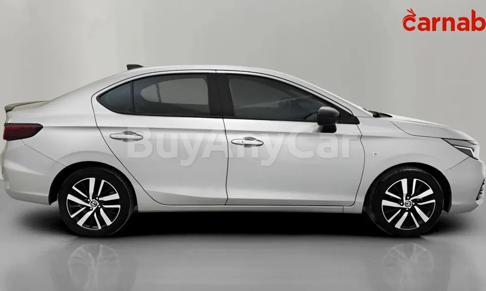 Vehicle photo 4