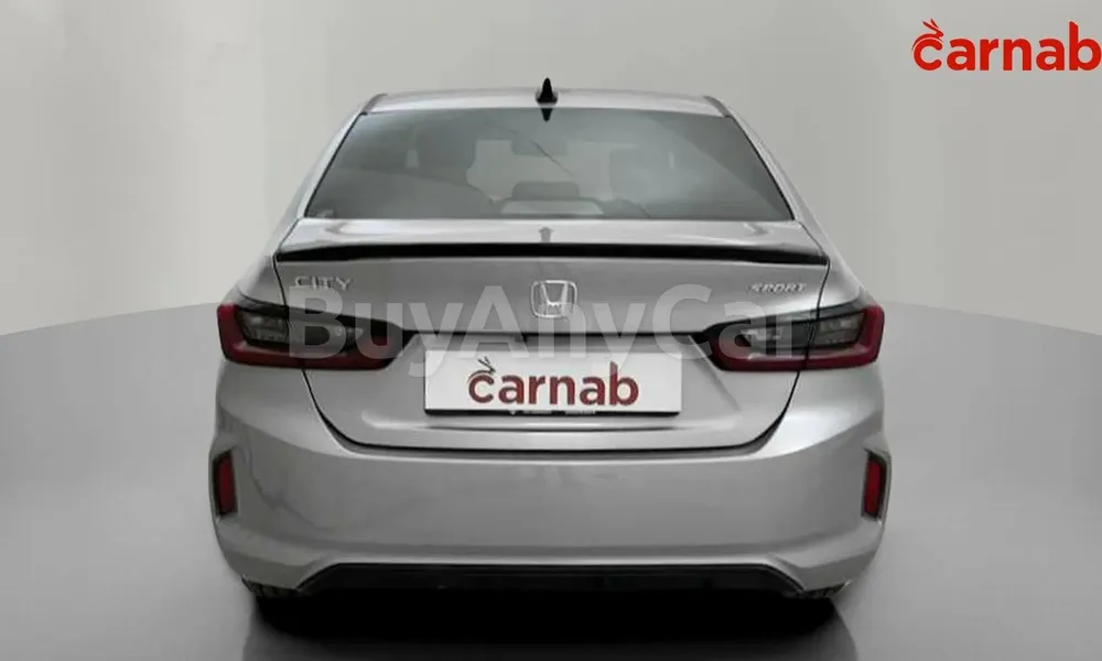 Vehicle photo 2
