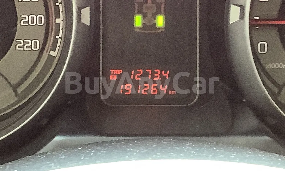 Vehicle photo 10