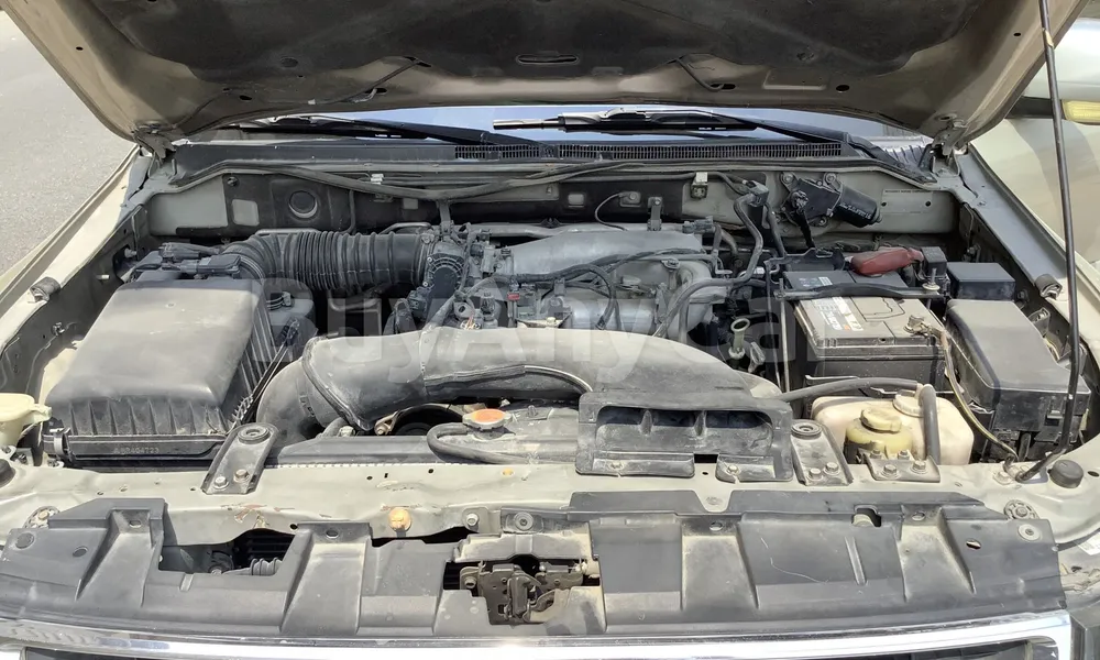 Vehicle photo 9