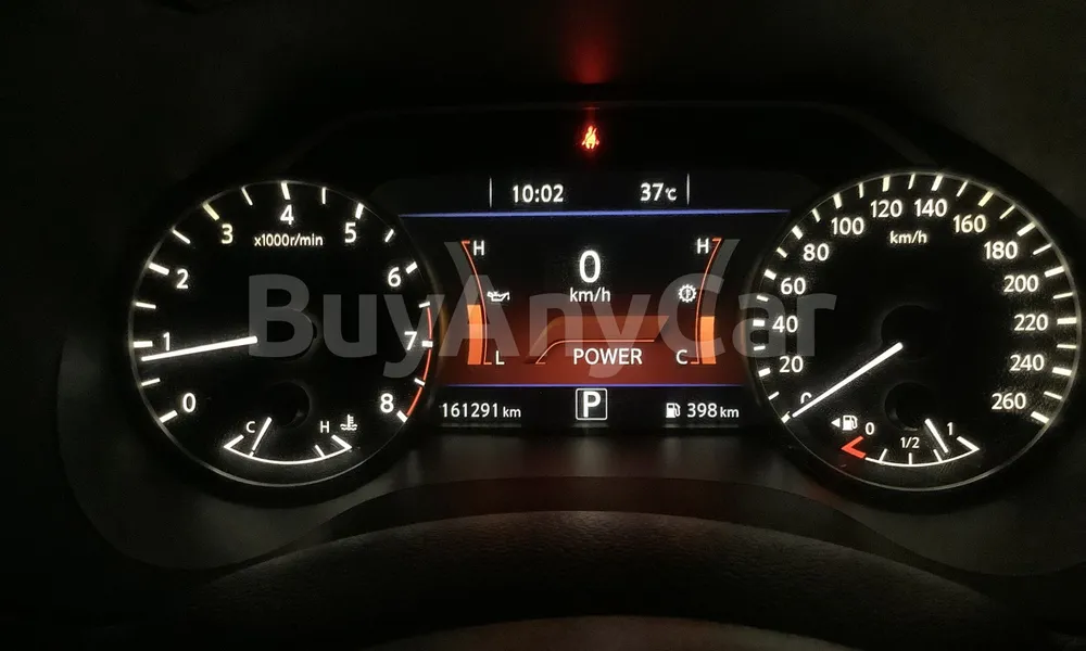 Vehicle photo 8