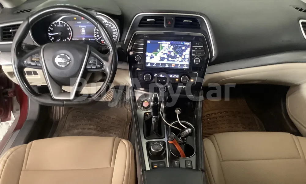 Vehicle photo 7