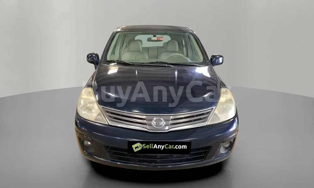 Vehicle photo 1