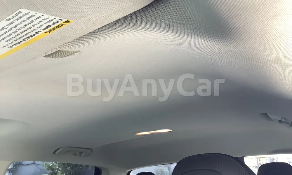 Vehicle photo 9
