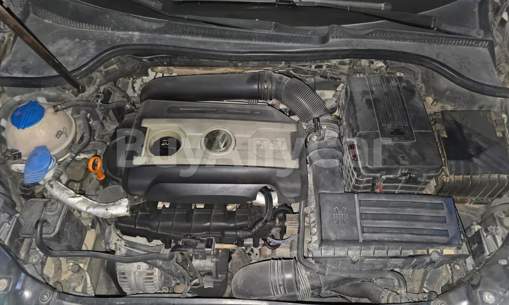 Vehicle photo 7