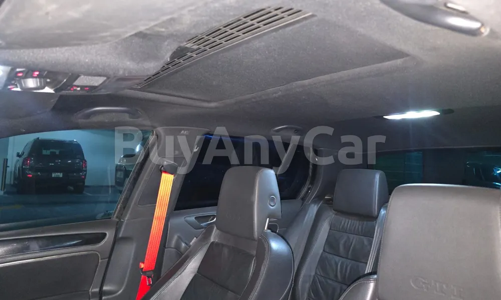 Vehicle photo 6