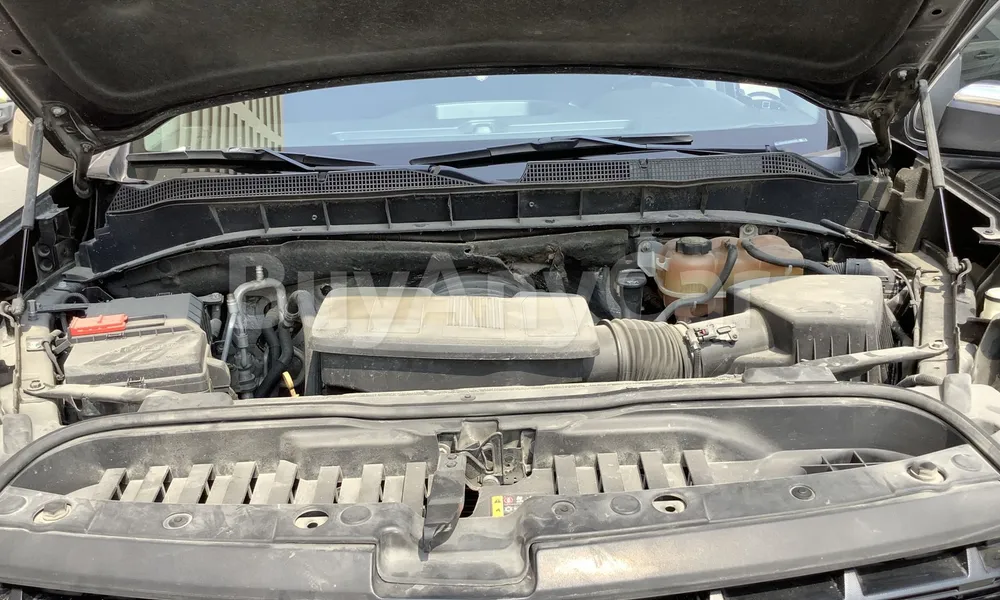 Vehicle photo 6