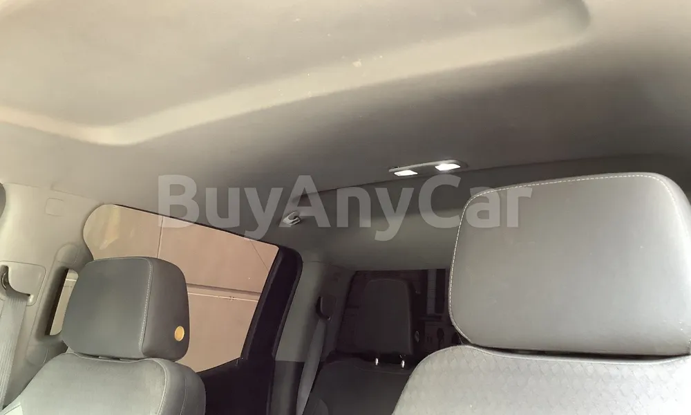 Vehicle photo 5