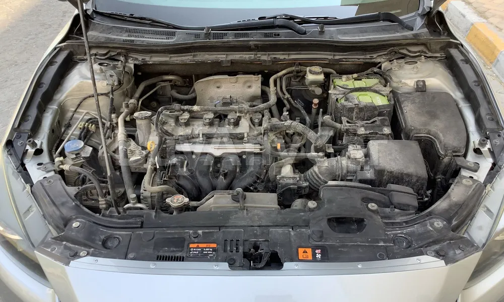 Vehicle photo 6