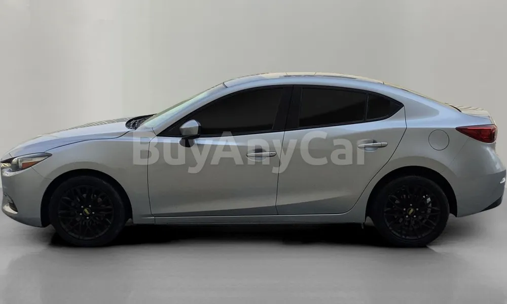 Vehicle photo 4